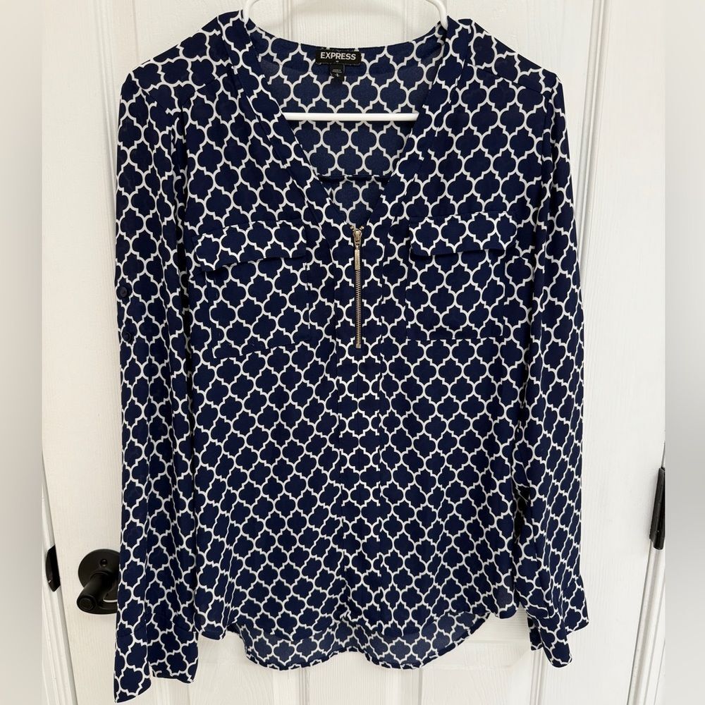 Express Zip Front Blue White Geometric Pattern Blouse Women’s Size Small